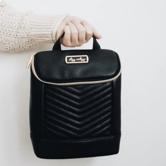 Itzy Ritzy Chill Like A Boss Bottle Bag - Picture 4 of 11